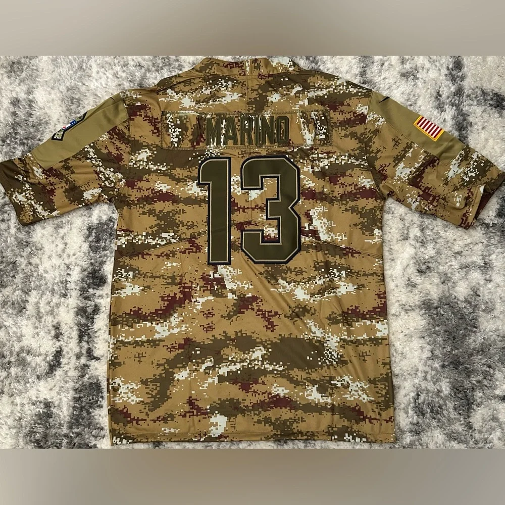 N/A stylish camouflage